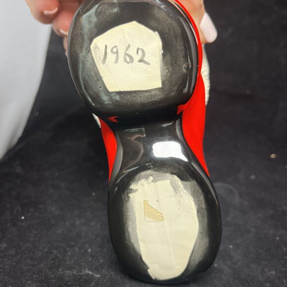 Large Vintage Ceramic Santa Boot Planter. 5 X 7. Red And White Christmas 1962 - Picture 6 of 9